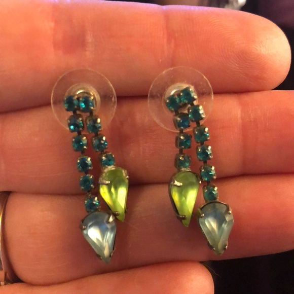 Vintage green multi rhinestone drop post earrings - Picture 2 of 3
